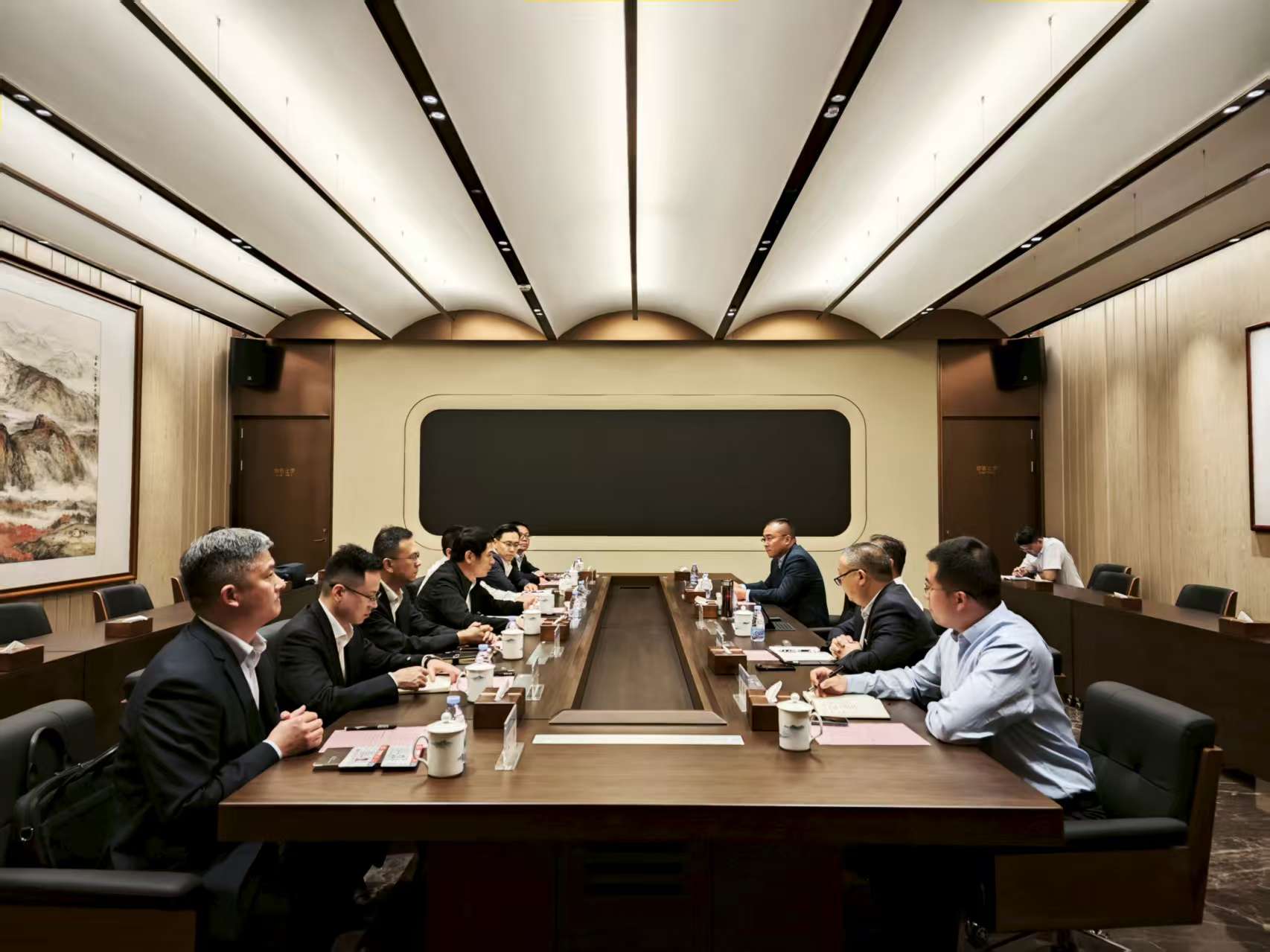 與新疆機場集團會談